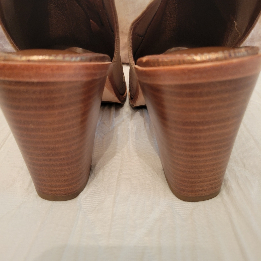 Donald J Pliner Kaden bootie - Picture 7 of 11